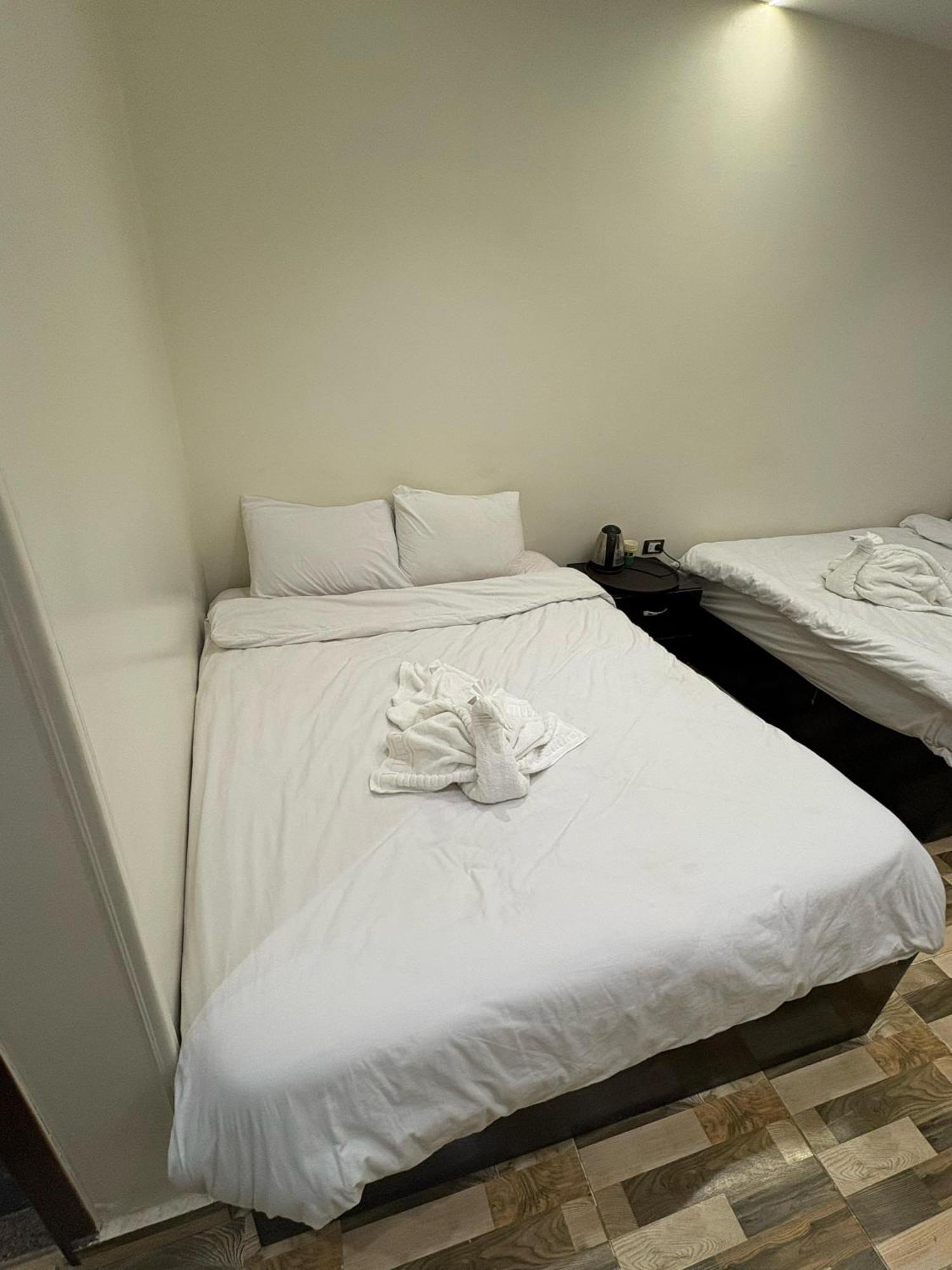Basha Pyramids Inn Kafrat al Jabal Экстерьер фото